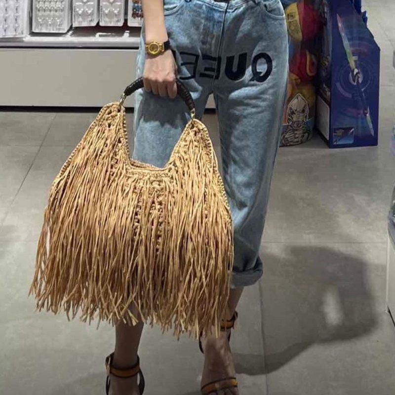 Bohemian Tassel Straw Handbag  - Ethnic Boho Fashion recension och pris