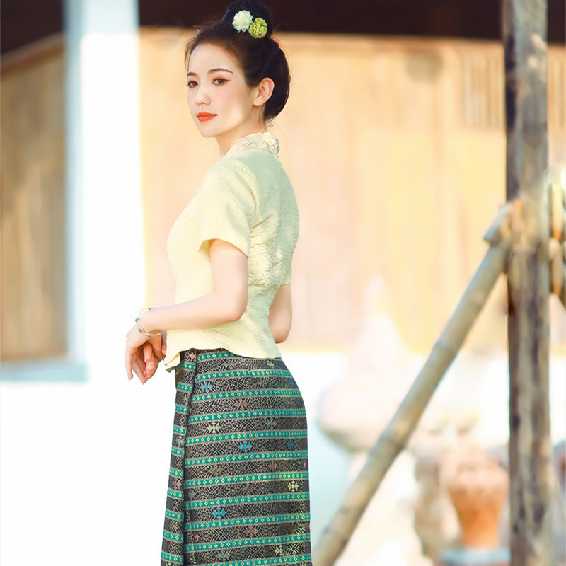 Light Yellow Thai Dai Clothing - Thai Silk Blouse recension och pris